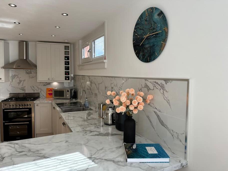 Stylish, Smart & Fun 4 Bed Home Londyn Zewnętrze zdjęcie